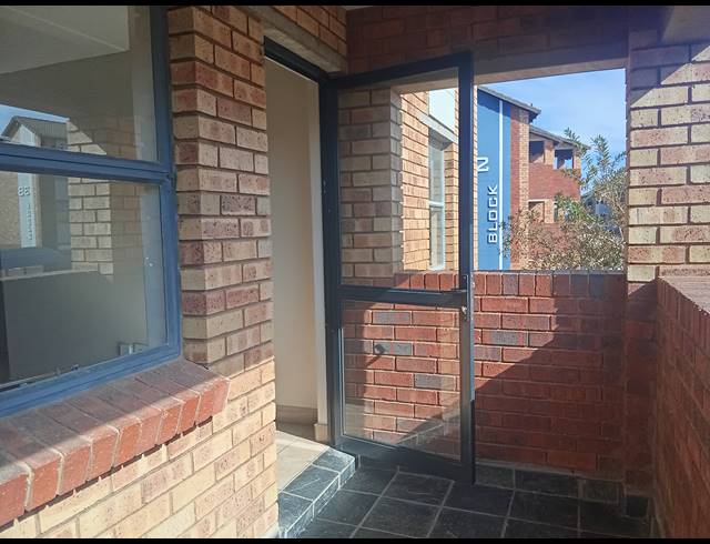 2 BEDROOM TOWNHOUSE FOR SALE IN KIBLER PARK
